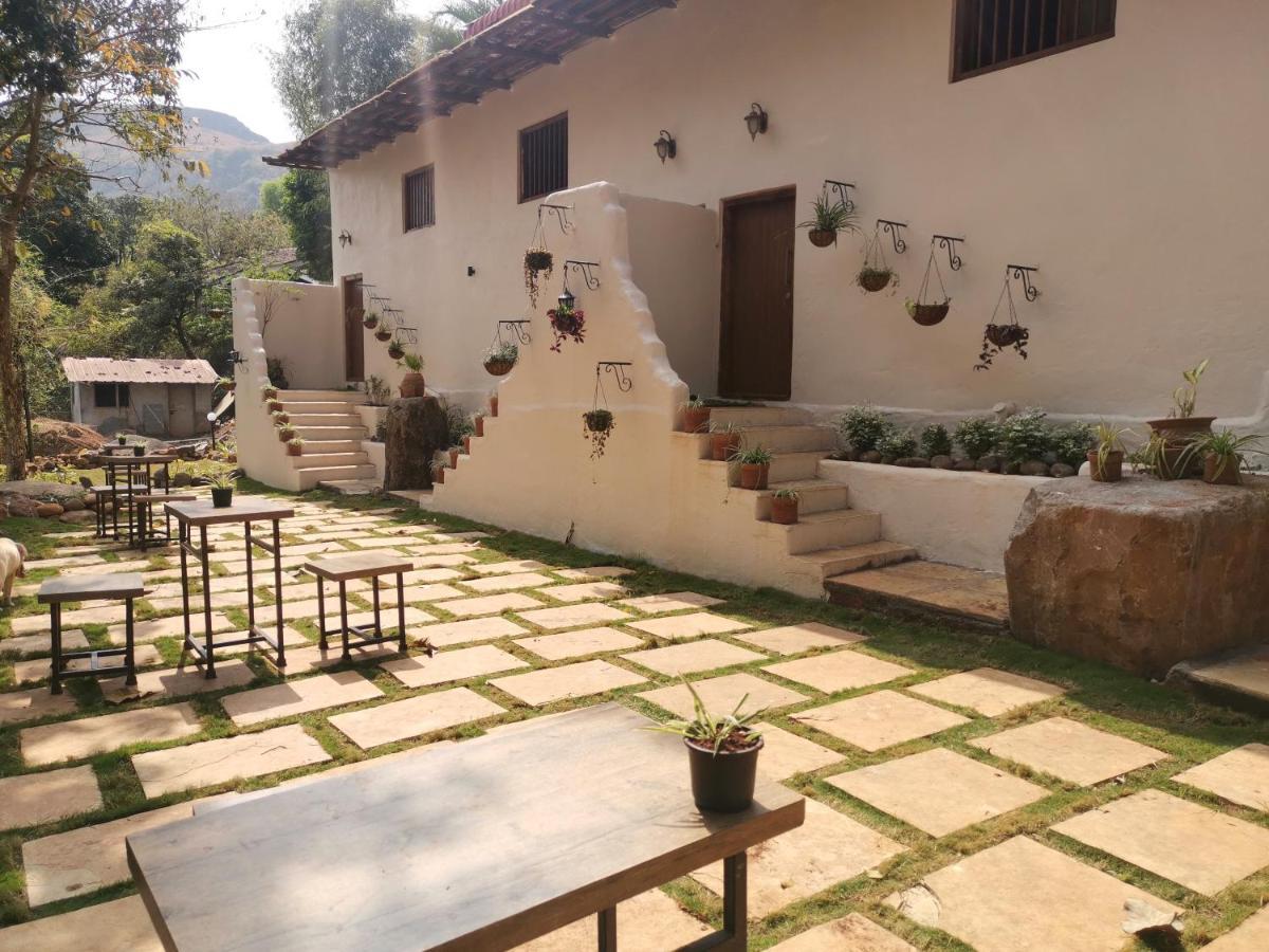 Achalaa Resort Kolhapur Extérieur photo