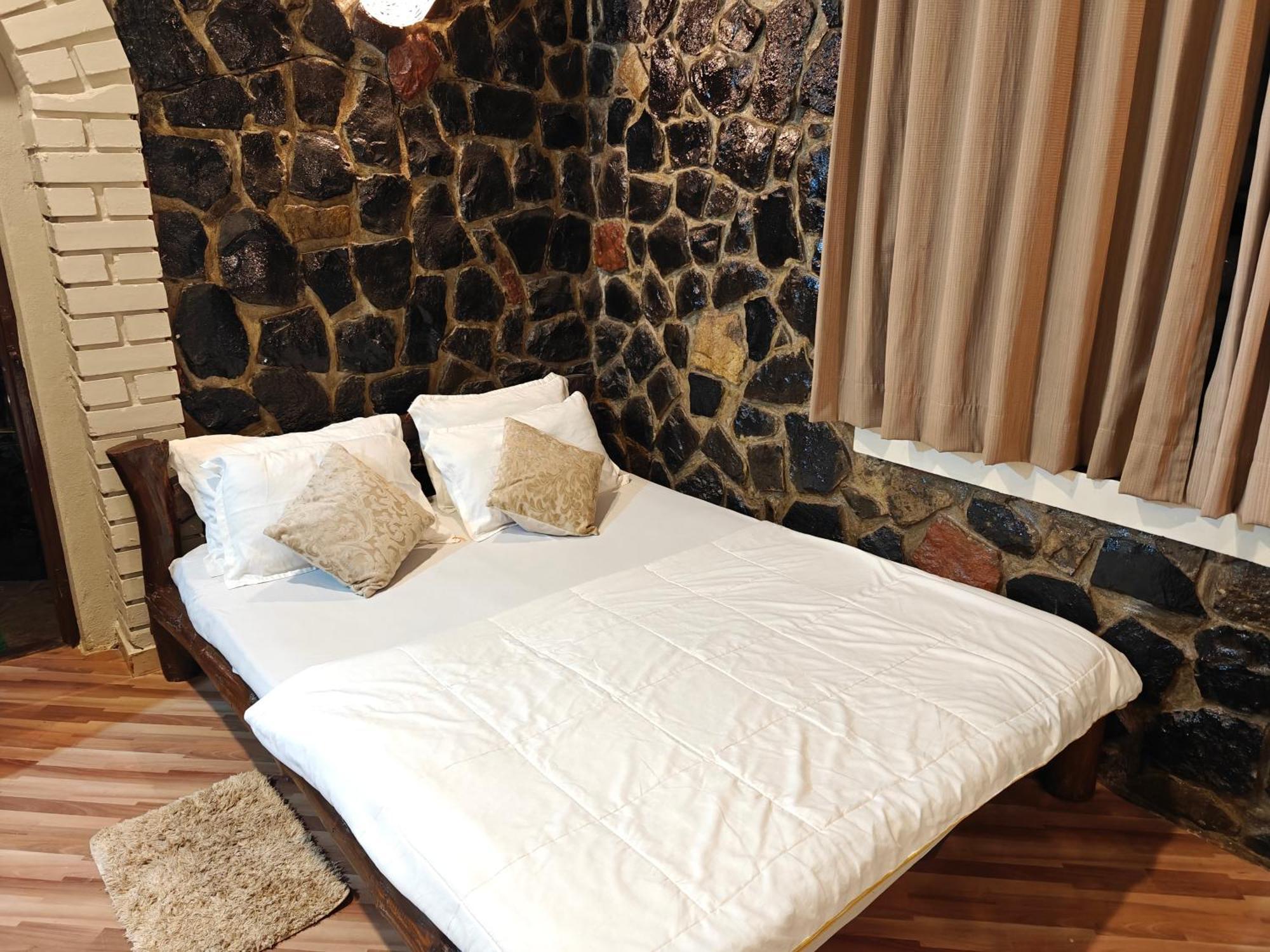 Achalaa Resort Kolhapur Extérieur photo